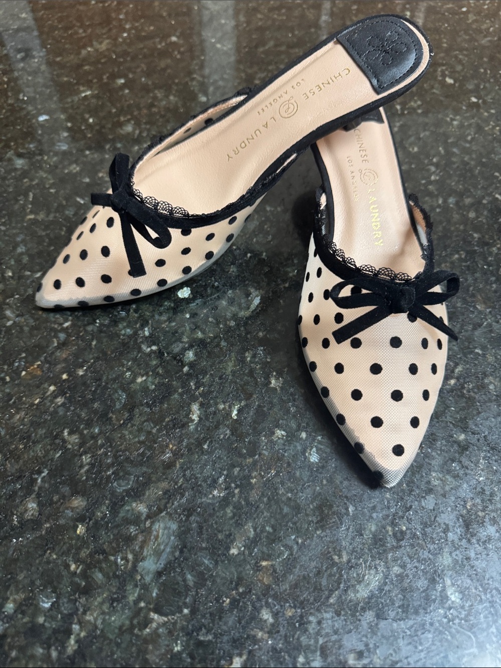 NEW Chinese Laundry Beige Polka Dot Pointed Mules with Black Trim - Picture 5 of 16